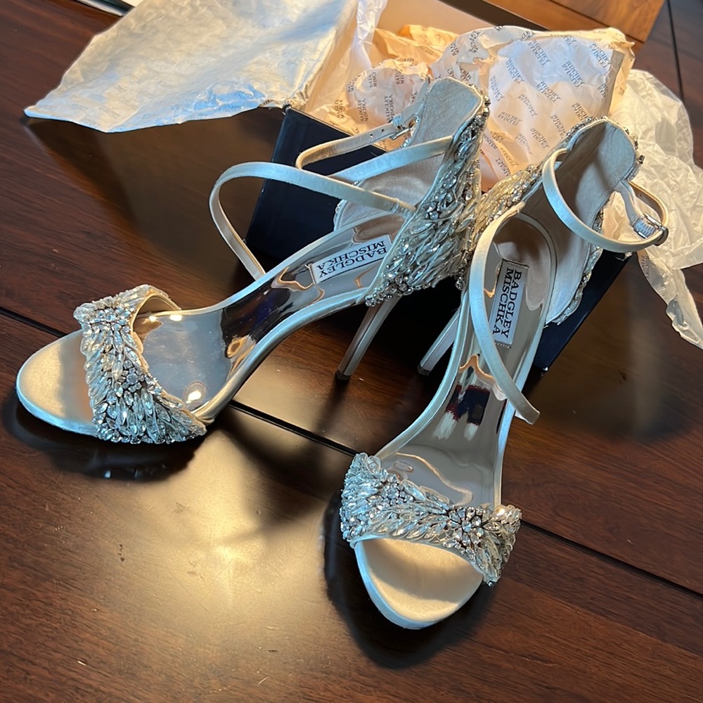 Ivory Badgley Mischka Selena Heel